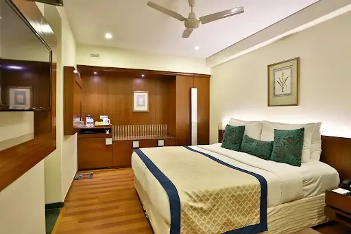  best area to stay in Mumbai